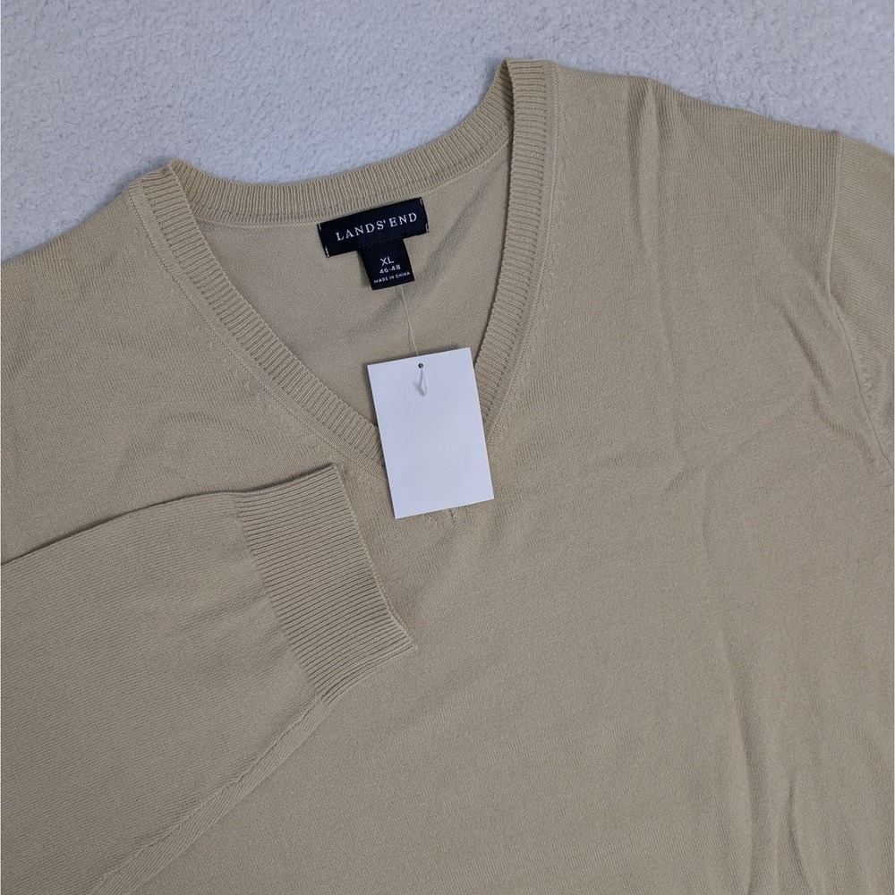 NEW! Lands End Men's XL V neck sweater Beige Polyacryl Nylon Blend